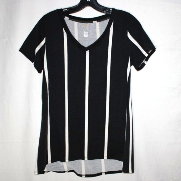 ✨ LuLaRoe XS Striped V-Neck Tunic Tee ✨ - Picture 1 of 5